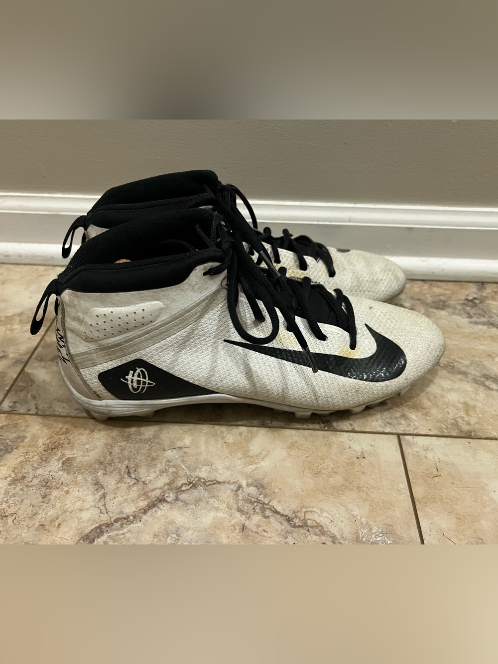 Nike Alpha Huarache 9 Varsity LAX Lacrosse Cleats - Size 9